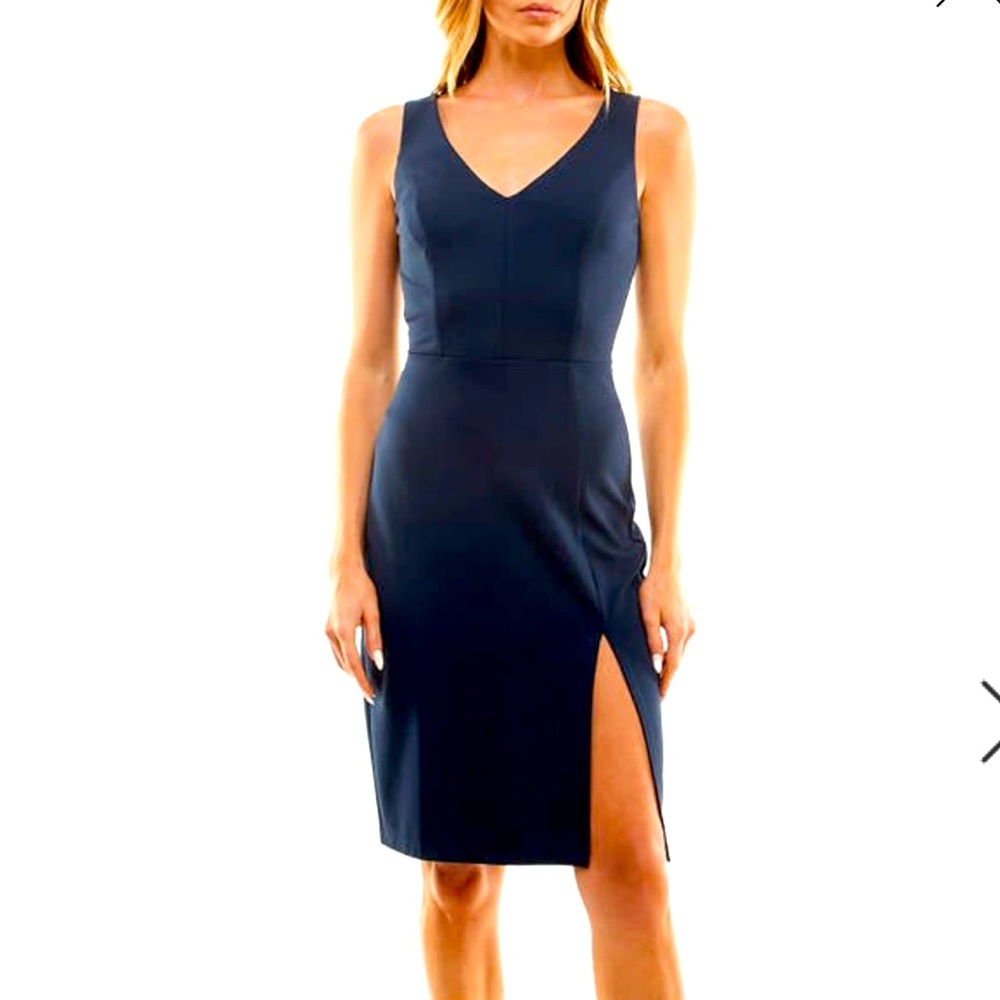 Brand new navy Socialite dress, large, COMFORTABLE